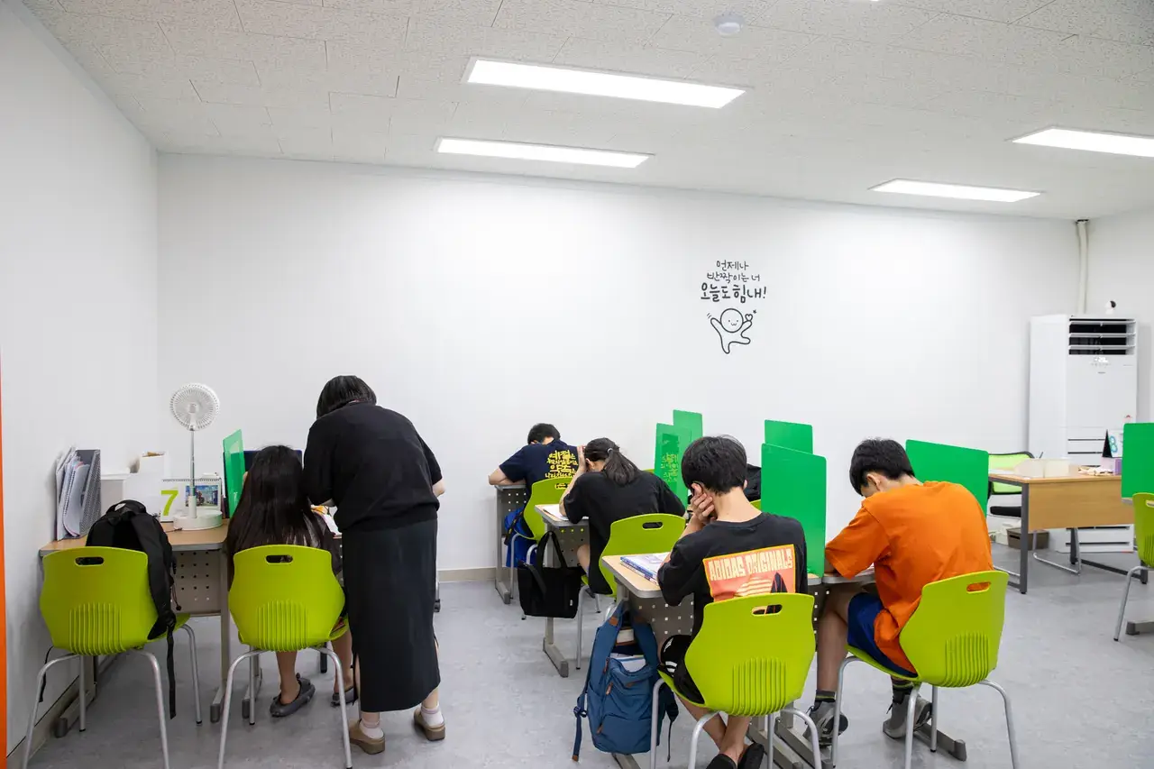 와와학습코칭센터 반달점 센터 내부 사진 2